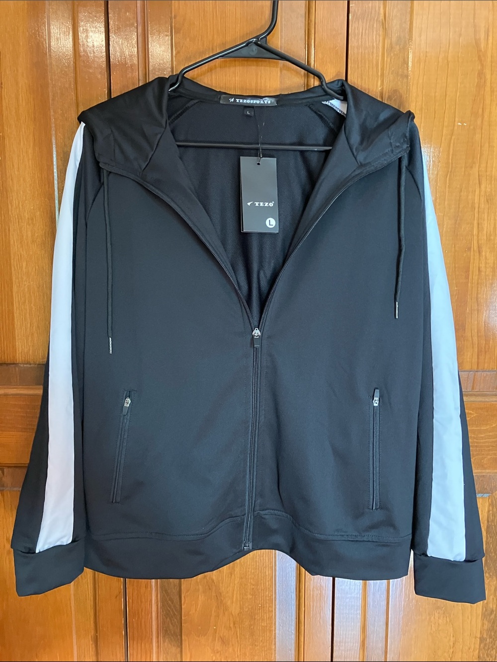 Men's Black Hooded Performance Jacket with White Sleeve Panels! NWT